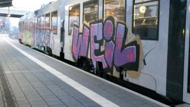 Graffiti Train in Mainz - Photo by Chintz - WEIL, Mainz, Hbf (2015)