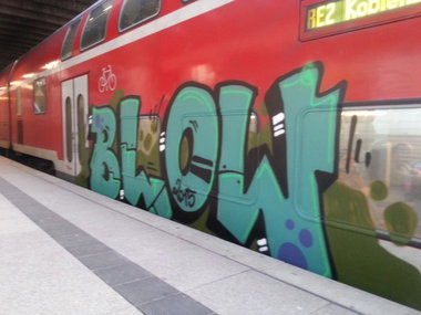 Graffiti Train in Mainz - Photo by Chintz - BLOW, Mainz, Hbf (2015)