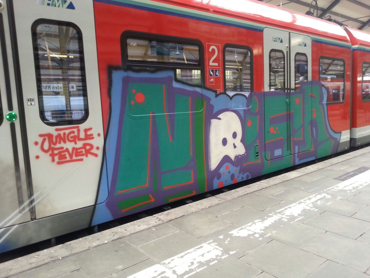 Graffiti Train - Photo by Chintz (2015)