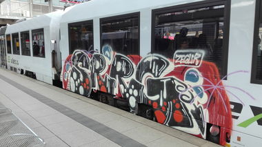 Graffiti Train in Mainz - Photo by Chintz (2016)