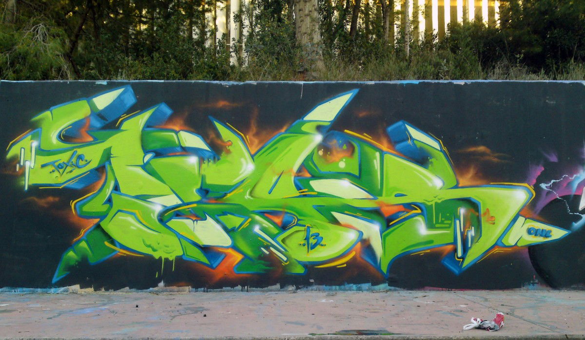 Graffiti Wall in Athens - Photo by Chris_Tebs