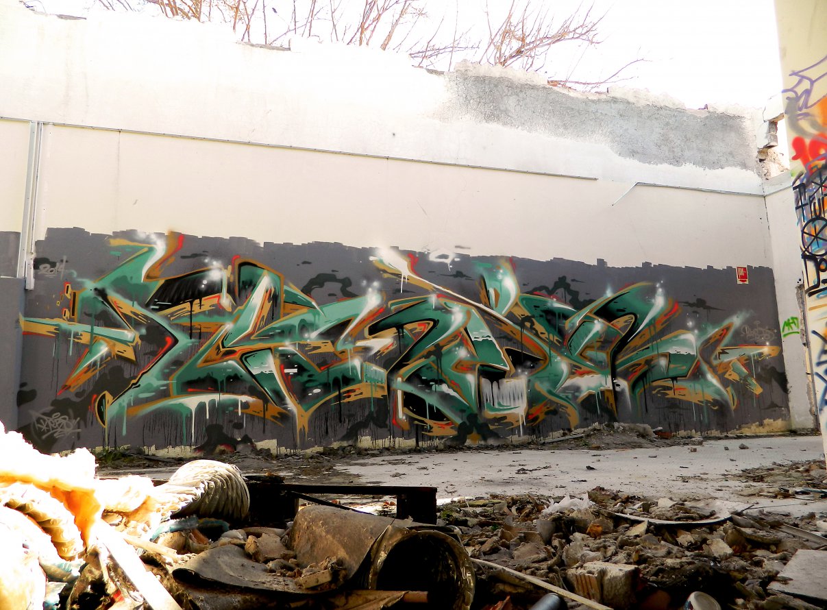 Graffiti Wall - Photo by Chris_Tebs (2014)