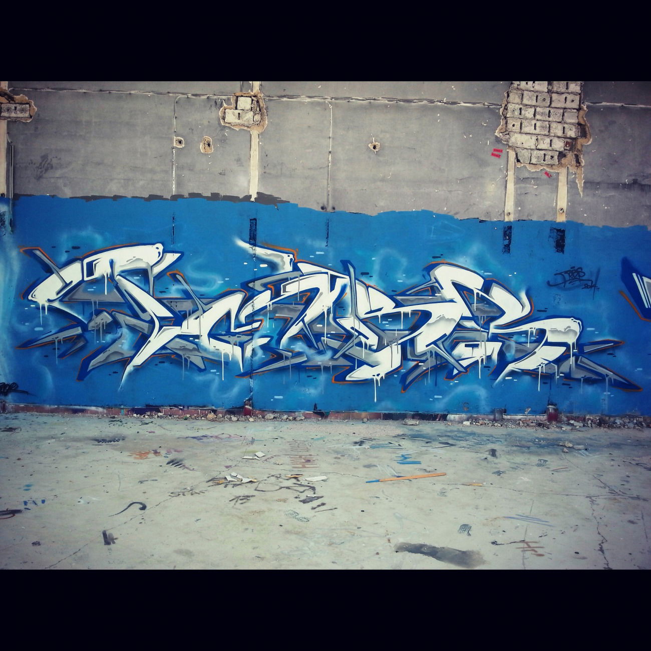 Graffiti Wall in Athens - Photo by Chris_Tebs (2014)