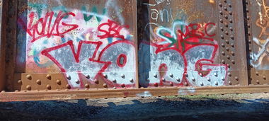 Graffiti Wall in Terre haute in - Photo by Christopher88 - Throw, up (2023)