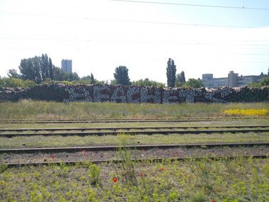 Graffiti Wall in Budapest - Photo by Chromezone (2013)