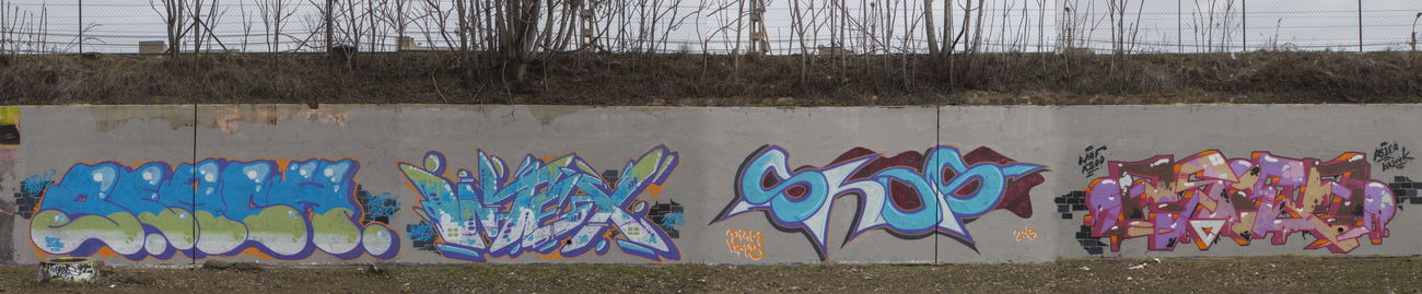 Graffiti Wall in Budapest - Photo by Chromezone (2013)