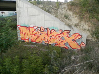 Graffiti Wall in Budapest - Photo by Chromezone (2012)