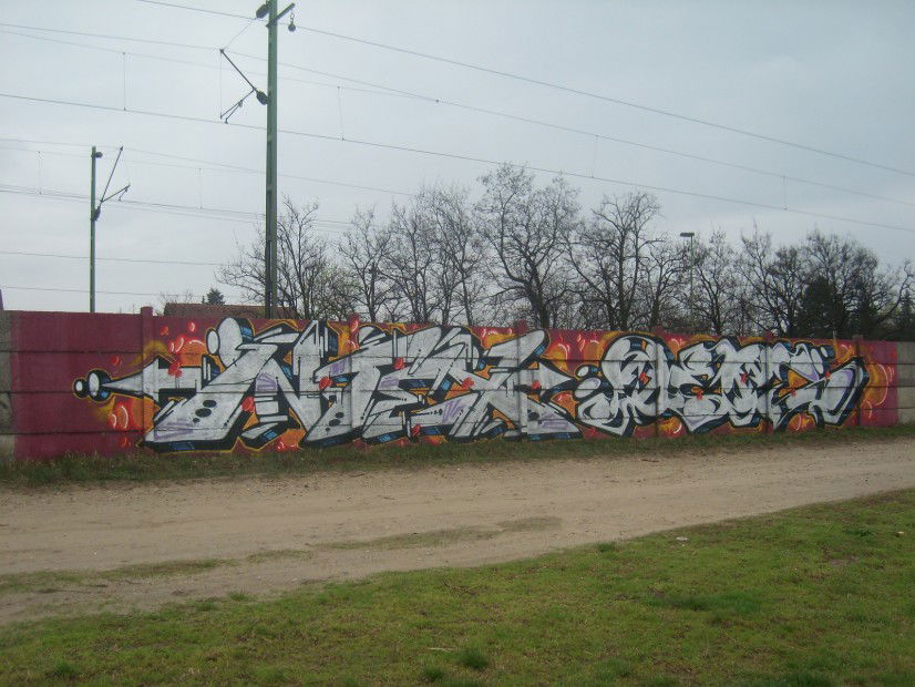 Graffiti Wall in Dunakeszi - Photo by Chromezone - intex (2012)