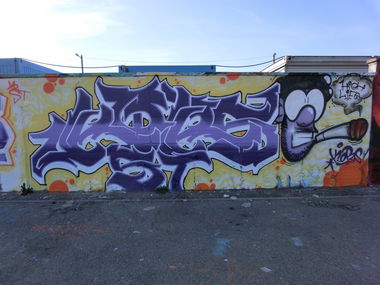 Graffiti Wall - Photo by Chvbaka - Kors (2014)
