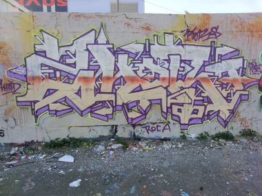 Graffiti Wall - Photo by Chvbaka (2014)