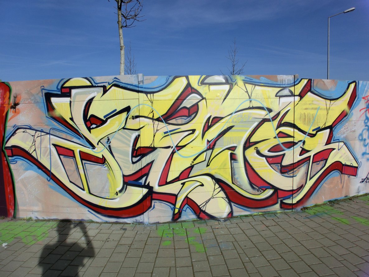 Graffiti Wall - Photo by Chvbaka