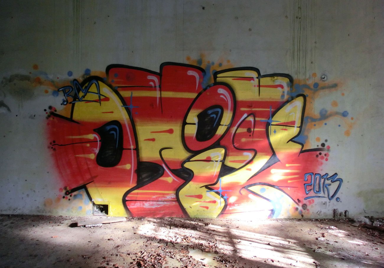 Graffiti Wall - Photo by Chvbaka