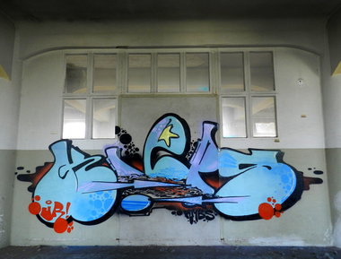 Graffiti Wall - Photo by CityImKopp - Kieps, UR, Crew (2014)