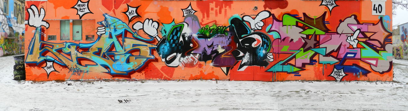 Graffiti Wall - Photo by CityImKopp - KIEPS, HMAS, DAME (2012)