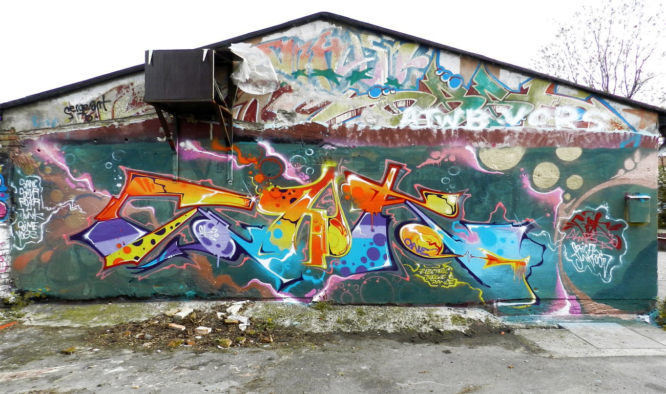 Graffiti Wall - Photo by CityImKopp (2013)