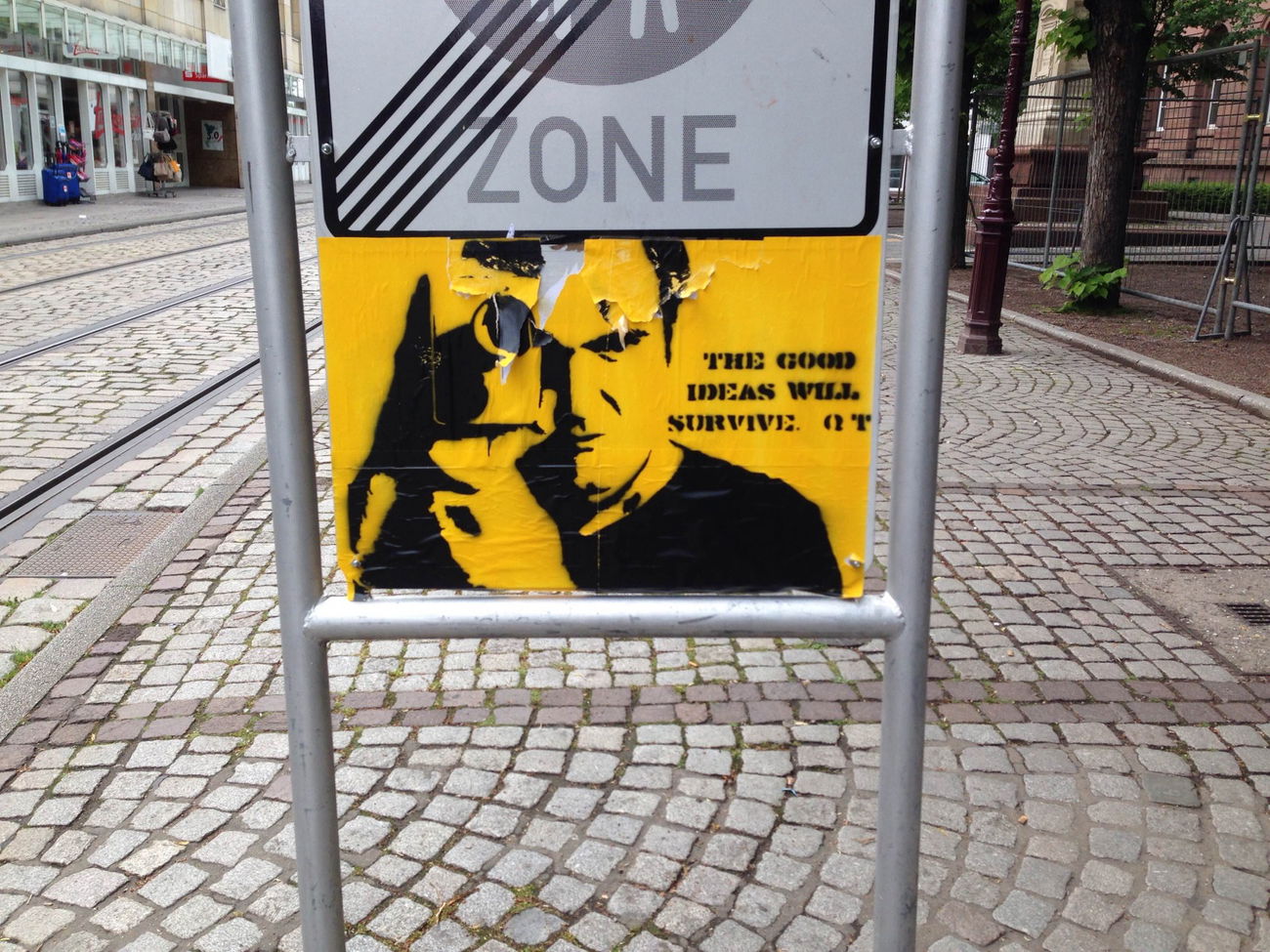 Graffiti Street Art in Karlsruhe - Photo by Cloudwalker (2015)