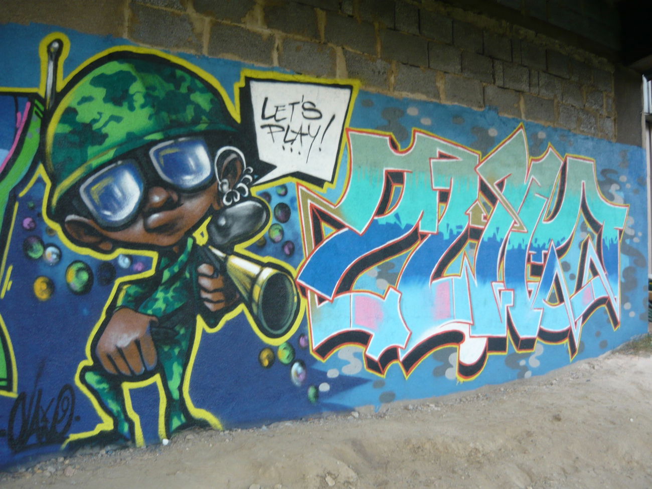 Graffiti Wall - Photo by Cluiv (2014)
