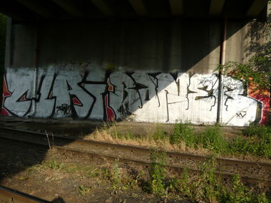 Graffiti Bombing - Photo by Cluiv (2015)