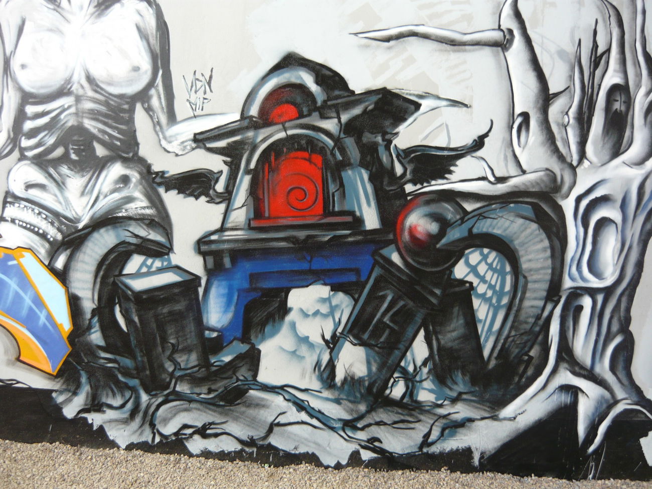 Graffiti Wall - Photo by Cluiv (2014)