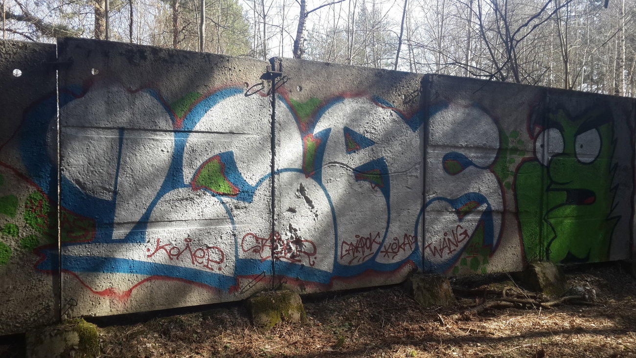Graffiti Wall - Photo by Coler - ucas, ucas, crew (2016)