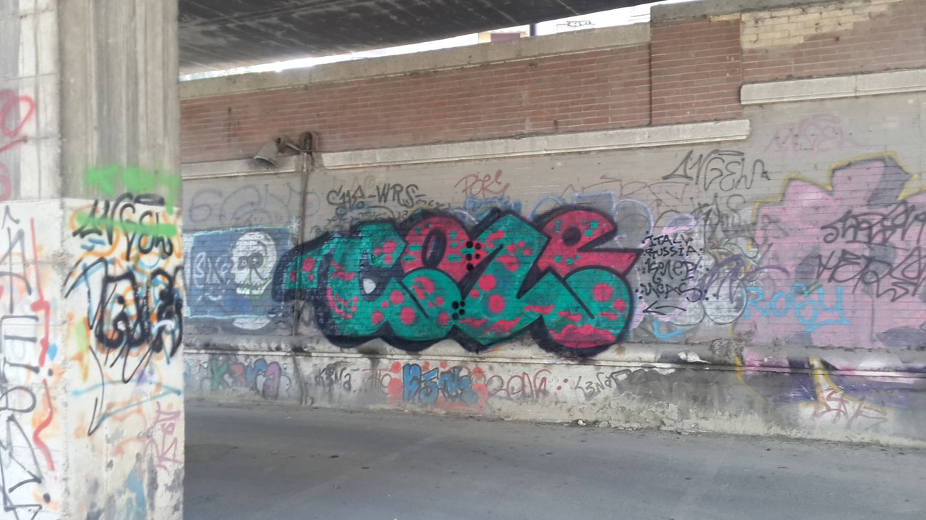 Graffiti Wall - Photo by Coler - cole, coler, ????? (2014)