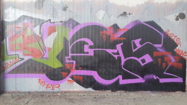 Graffiti Wall - Photo by Coler - ucas, ucas, crew