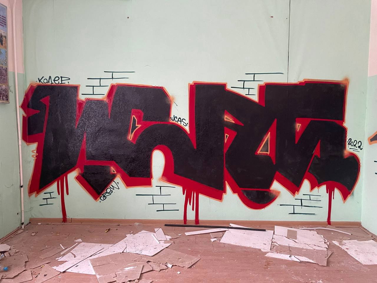 Graffiti Bombing - Photo by Coler - ucas, ucascrew, koler