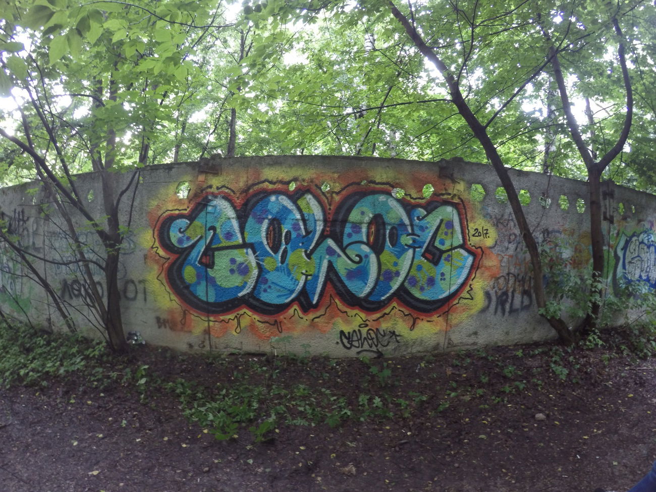 Graffiti Wall - Photo by Coloc1one