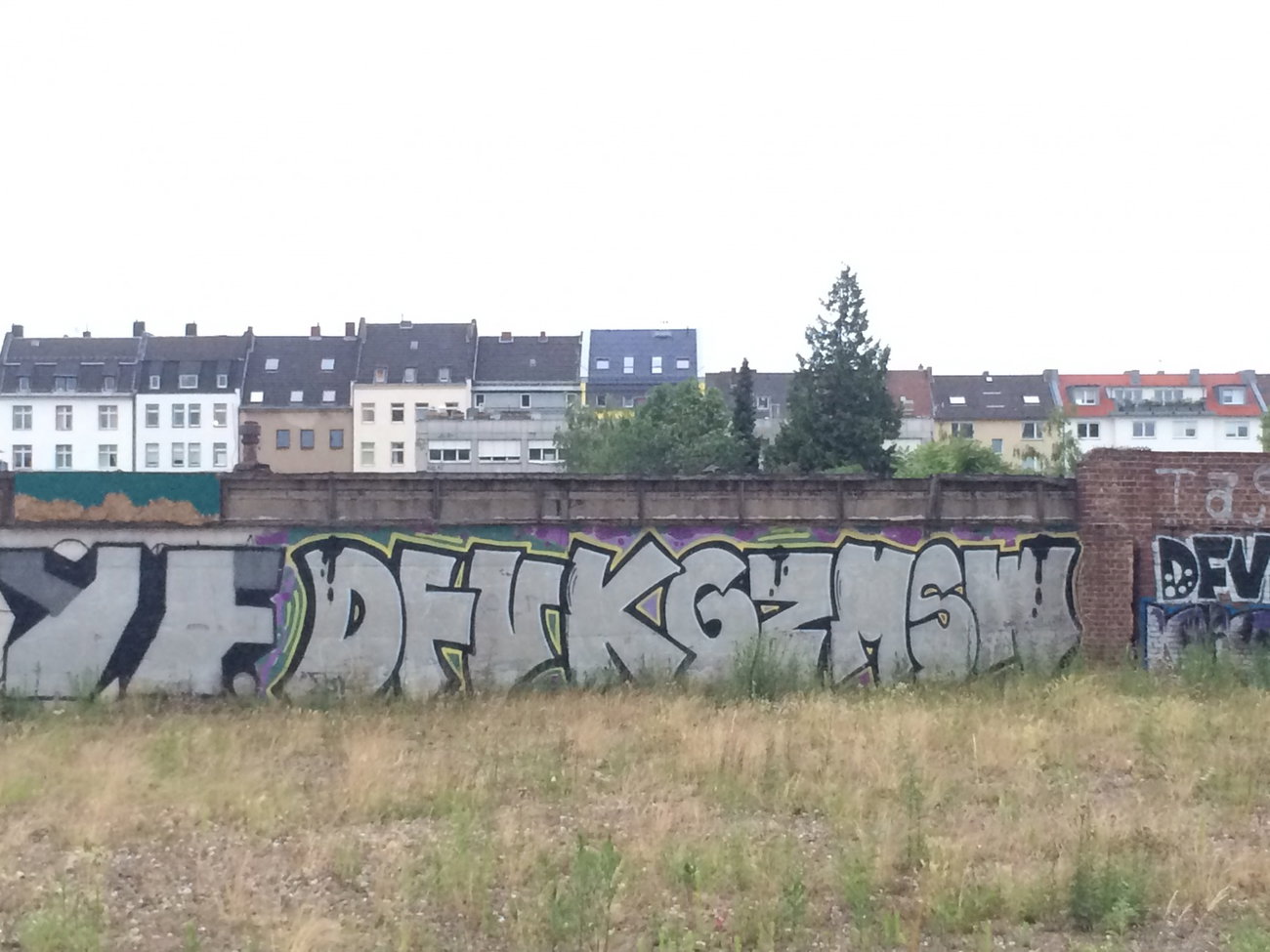 Graffiti Wall in Köln - Photo by Colonia96 - DFV, KGZ, MSW
