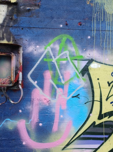 Graffiti Bombing in Ange plats - Photo by Coolakillen