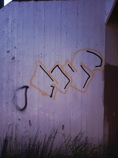 Graffiti Bombing in Ange plats - Photo by Coolakillen