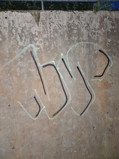 Graffiti Bombing in Ange plats - Photo by Coolakillen