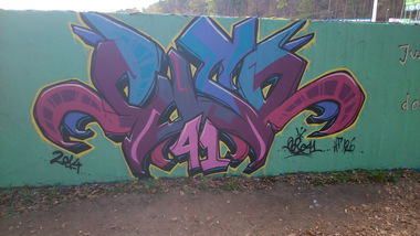 Graffiti Wall - Photo by Cose41