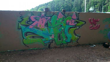 Graffiti Wall - Photo by Cose41