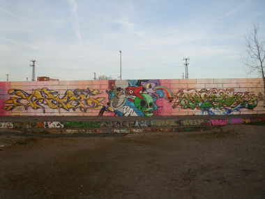 Graffiti Wall - Photo by CosmicSven - Mosak, wonka, vamos (2015)