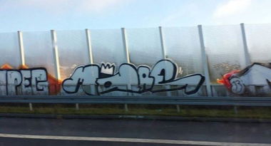 Graffiti Bombing - Photo by CrackKlaus18 - More
