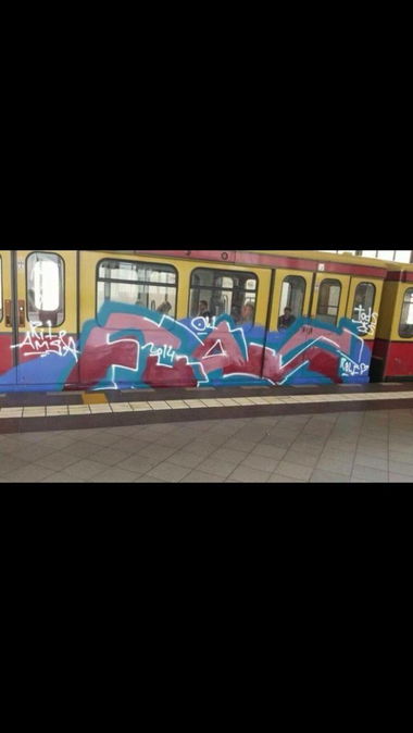 Graffiti Train - Photo by CrackKlaus18 - Fuak
