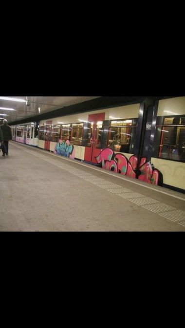 Graffiti Train - Photo by CrackKlaus18 - Tods