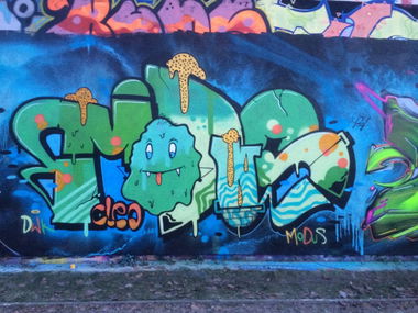 Graffiti Wall - Photo by CrackKlaus18 - Modus