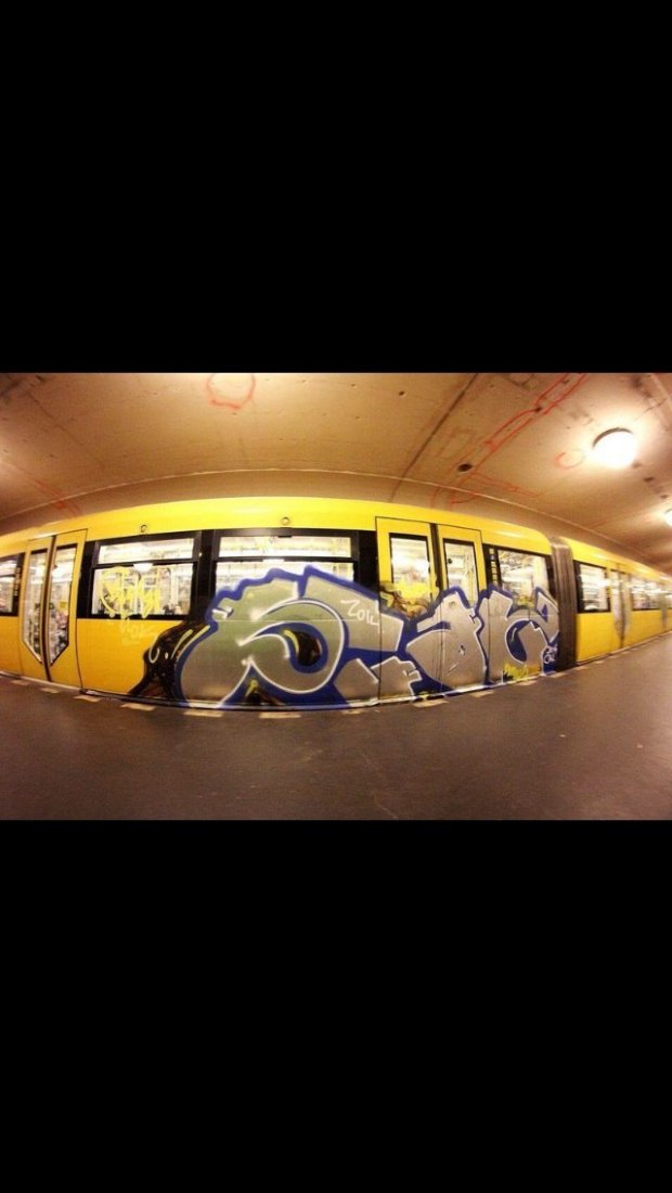 Graffiti Train - Photo by CrackKlaus18 - Fuak