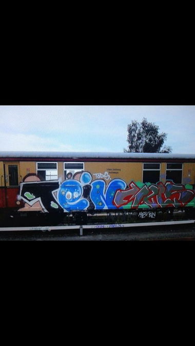 Graffiti Train - Photo by CrackKlaus18 - Tein, mels