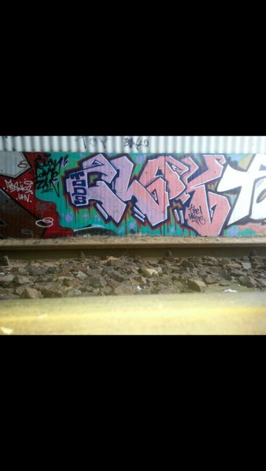 Graffiti Wall - Photo by CrackKlaus18 - Clok