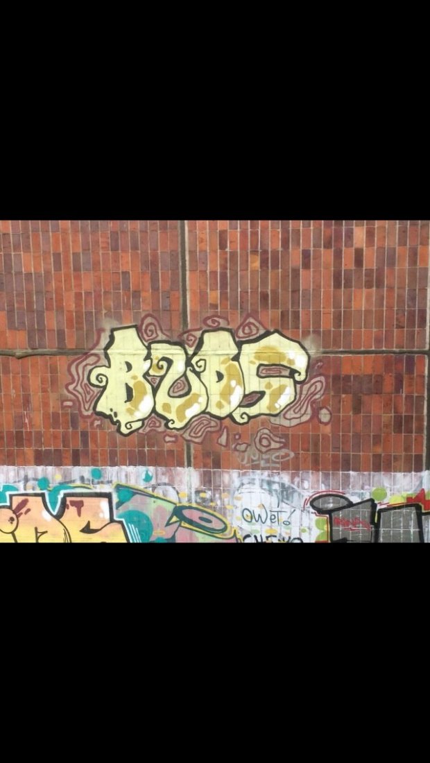 Graffiti Wall - Photo by CrackKlaus18 - Buds