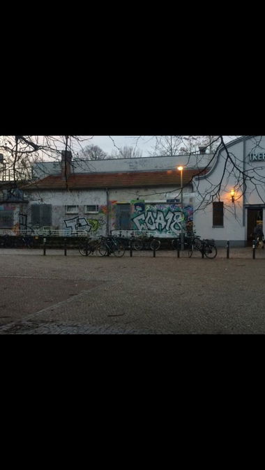 Graffiti Bombing - Photo by CrackKlaus18 - No, tc, coa