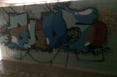 Graffiti Wall - Photo by CrackKlaus18 - Buds, more, ypsilon