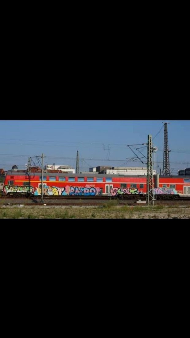 Graffiti Train - Photo by CrackKlaus18 - Prost, mels, rambo