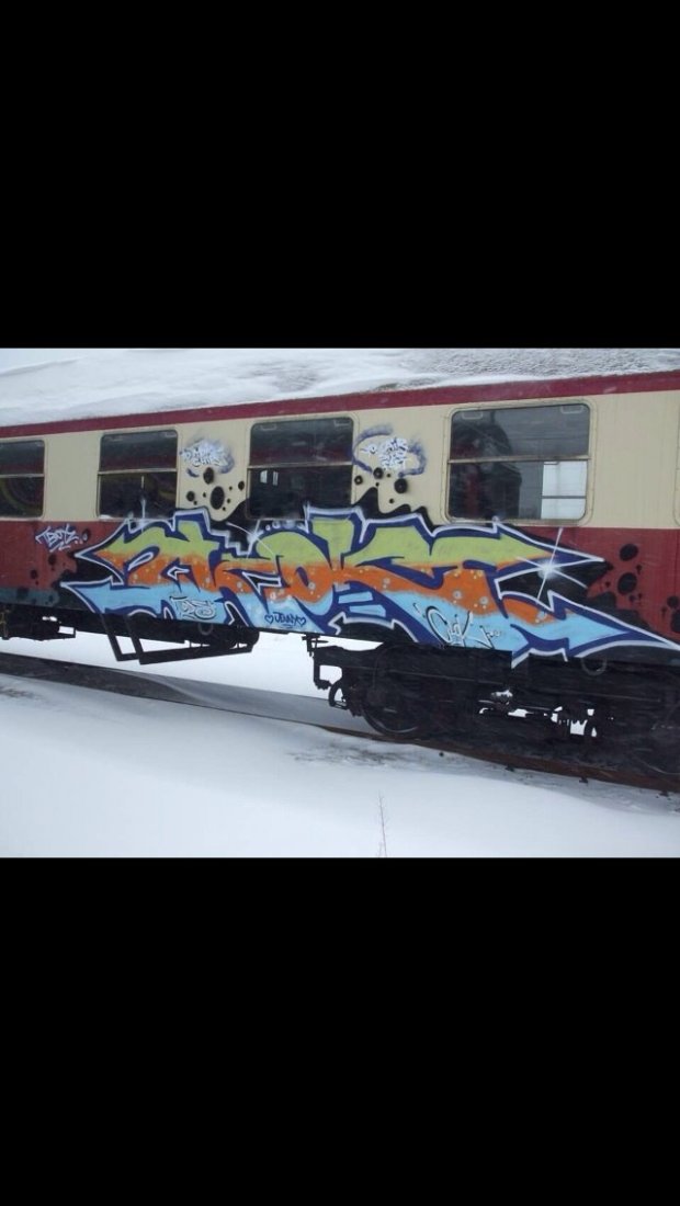 Graffiti Train - Photo by CrackKlaus18 - Clok