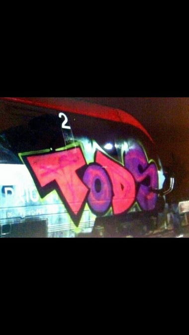 Graffiti Train - Photo by CrackKlaus18 - Tods
