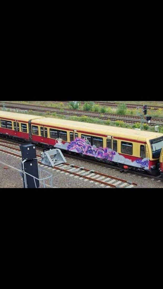 Graffiti Train - Photo by CrackKlaus18 - Fuak