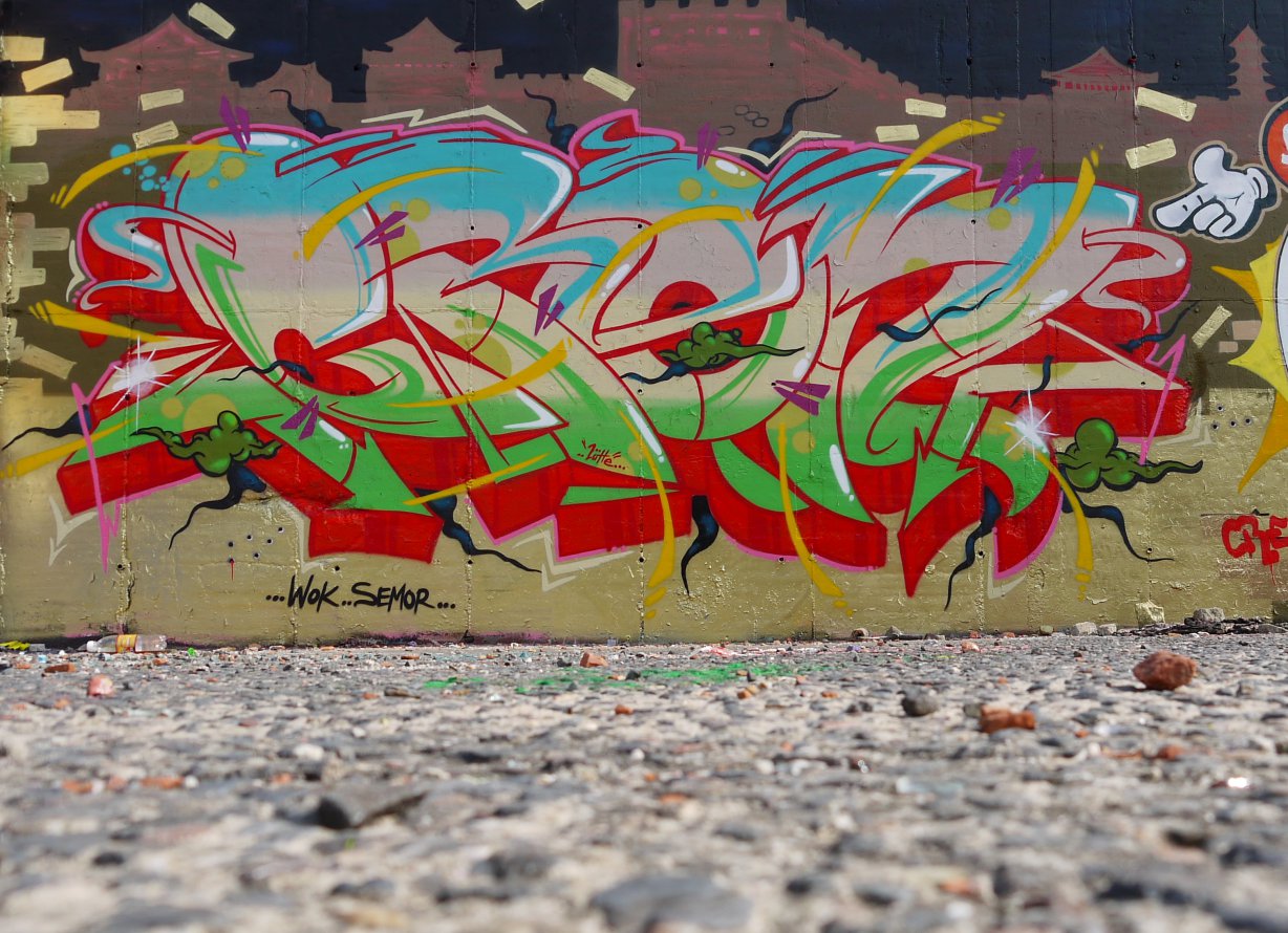 Graffiti Wall in Berlin - Photo by Cren - cren, style, cbr (2012)